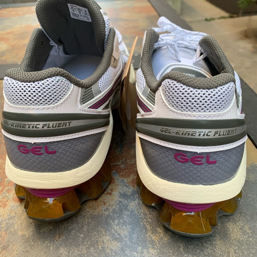 ASICS Gel-Kinetic Fluent Sneaker - Picture 2 of 7